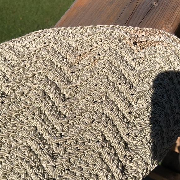 Crochet Shoulder Tote - Chevron design - Dark Cream - Picture 6 of 6